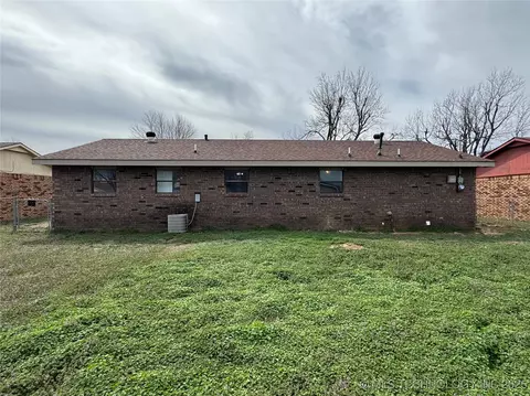 1418 E Maple St, Cushing, OK 74023 photo 38