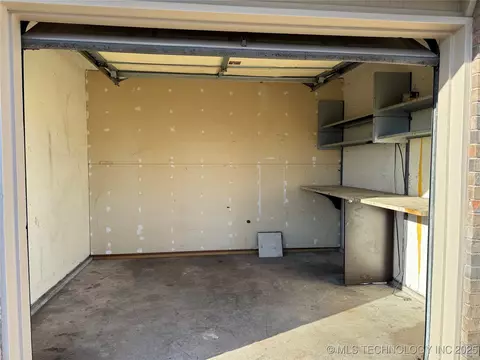 1418 E Maple St, Cushing, OK 74023 photo 37