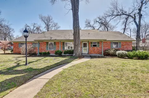 2218 E 54th St, Tulsa, OK 74105