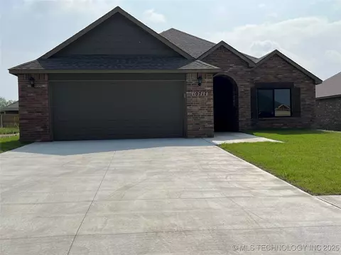 10717 S 279th East Ave, Coweta, OK 74429