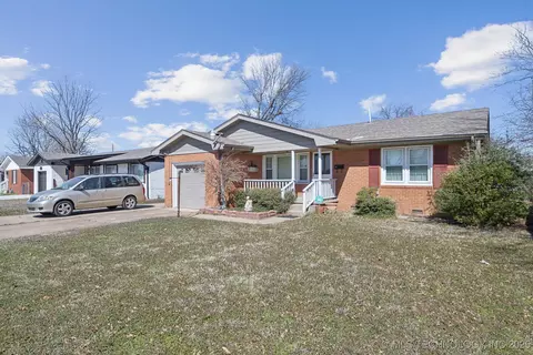 9179 E Latimer Pl, Tulsa, OK 74115 photo 2