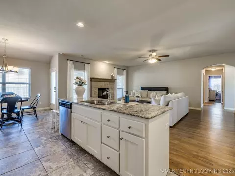 13401 E 44th St, Tulsa, OK 74134 photo 25