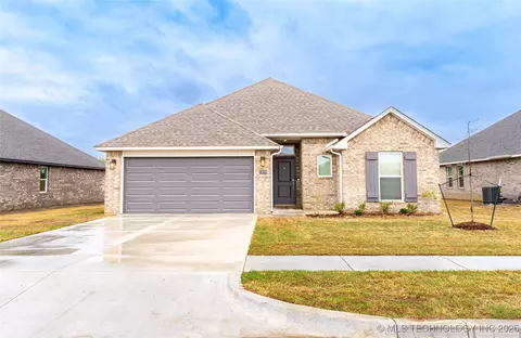 27870 E 109th Pl S, Coweta, OK 74429