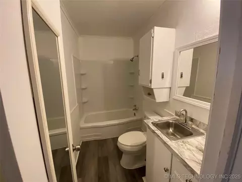 305 E Greeley St, Broken Arrow, OK 74012 photo 14