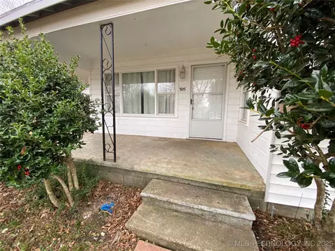 305 E Greeley St, Broken Arrow, OK 74012 photo 3
