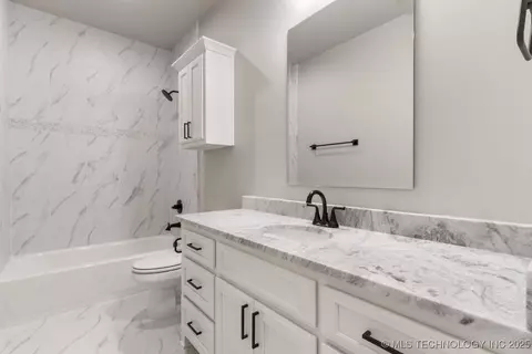 687 E 148th Pl S, Glenpool, OK 74033 photo 7