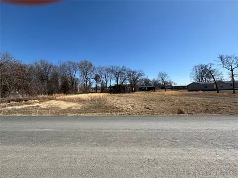 1415 4285 Rd, Porum, OK 74455