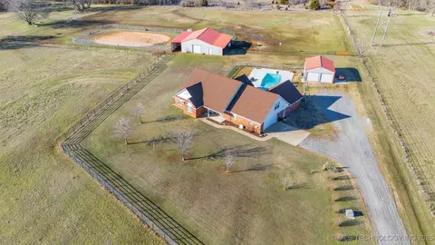 5002 W 500, Pryor, OK 74361