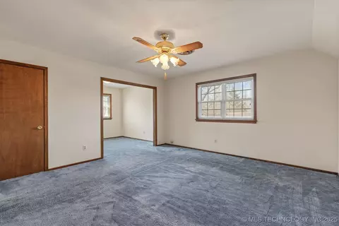 2110 E 52nd Pl, Tulsa, OK 74105 photo 38