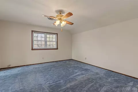 2110 E 52nd Pl, Tulsa, OK 74105 photo 37