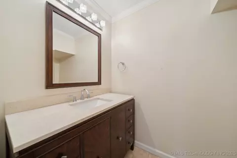 3121 E 33rd St, Tulsa, OK 74105 photo 41