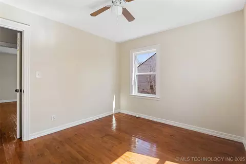 2848 E Admiral Ct, Tulsa, OK 74110 photo 20