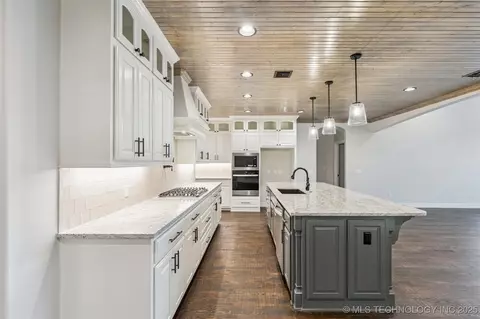 712 E 149th St S, Glenpool, OK 74033 photo 7