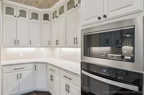 712 E 149th St S, Glenpool, OK 74033 photo 8