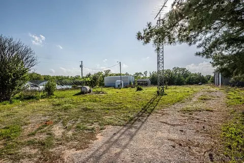 3703 Duncan Lake Rd, Marlow, OK 73055