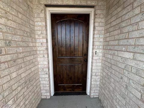20105 E 36th Pl S, Broken Arrow, OK 74014 photo 5