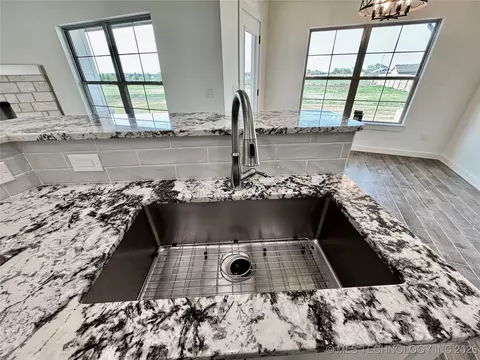 20105 E 36th Pl S, Broken Arrow, OK 74014 photo 14