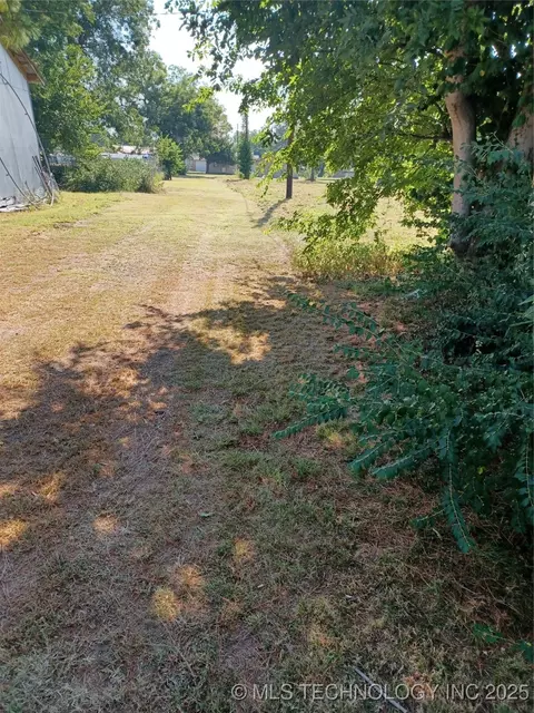 SE Main, Checotah, OK 74426 photo 13