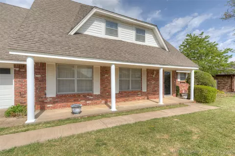 9135 E 67th Ct, Tulsa, OK 74133 photo 2