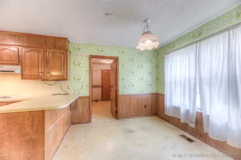 9135 E 67th Ct, Tulsa, OK 74133 photo 6