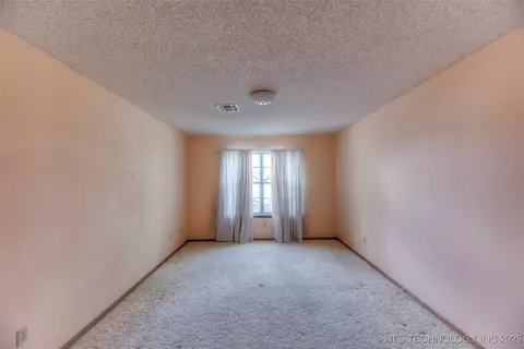9135 E 67th Ct, Tulsa, OK 74133 photo 24