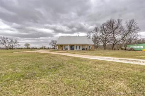 104051 Highway 56 Rd, Okemah, OK 74859