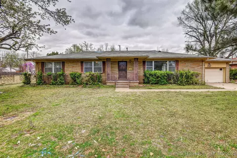1707 E 53rd St, Tulsa, OK 74105