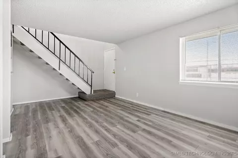 2219 E 66th Place 903, Tulsa, OK 74136 photo 8