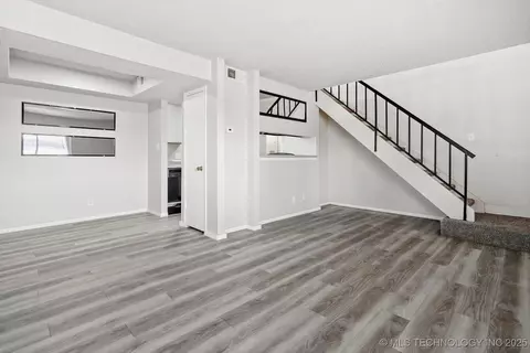 2219 E 66th Place 903, Tulsa, OK 74136 photo 7