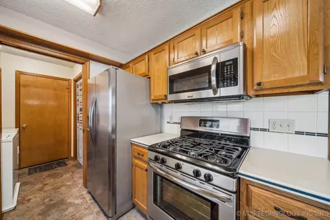 12418 E 35th St, Tulsa, OK 74146 photo 15