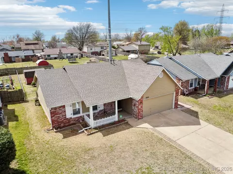 12418 E 35th St, Tulsa, OK 74146 photo 3