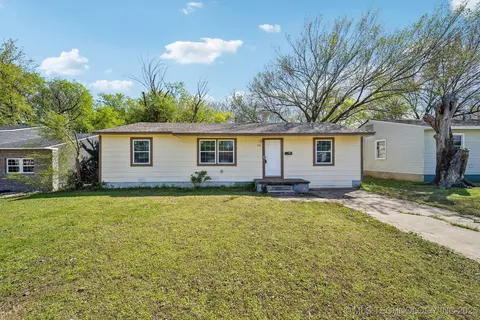 724 E 33rd St N, Tulsa, OK 74106 photo 1