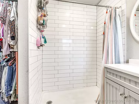 1605 E 54th Pl, Tulsa, OK 74105 photo 39