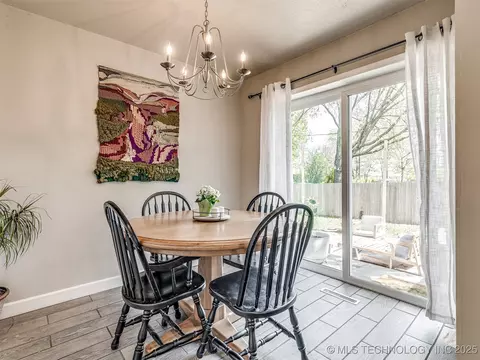 1605 E 54th Pl, Tulsa, OK 74105 photo 29