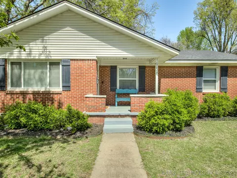 1605 E 54th Pl, Tulsa, OK 74105 photo 6