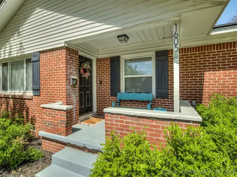 1605 E 54th Pl, Tulsa, OK 74105 photo 7