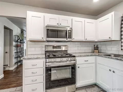 1605 E 54th Pl, Tulsa, OK 74105 photo 21