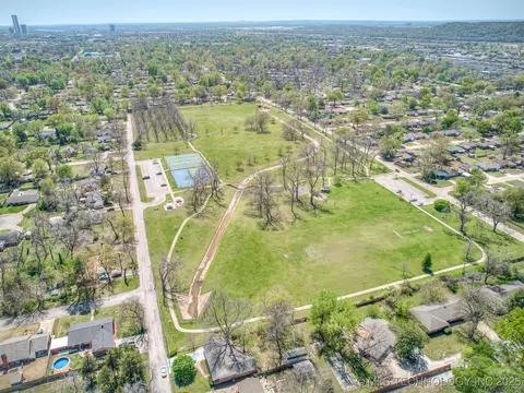 1605 E 54th Pl, Tulsa, OK 74105 photo 71