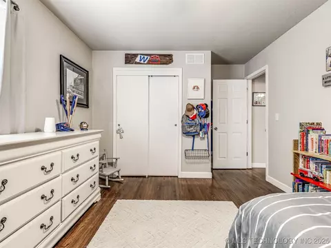 1605 E 54th Pl, Tulsa, OK 74105 photo 42