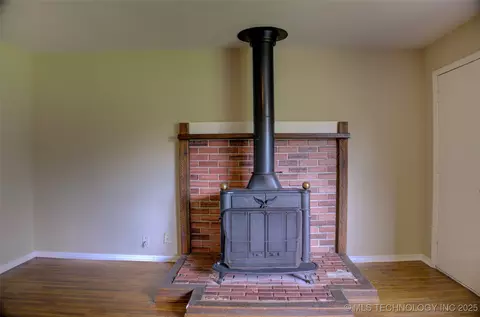 5764 E 30th Pl, Tulsa, OK 74114 photo 6