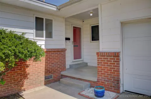 5764 E 30th Pl, Tulsa, OK 74114 photo 2