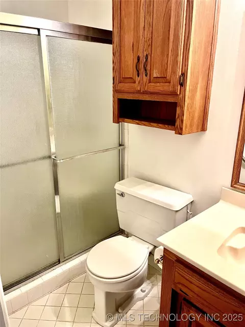 10927 E 19th Pl, Tulsa, OK 74128 photo 9