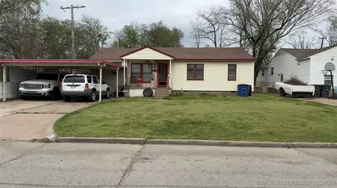 6813 E King Pl, Tulsa, OK 74115 photo 1