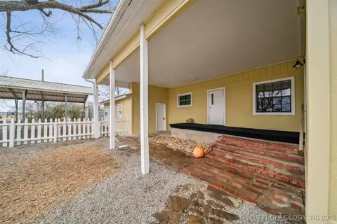 423403 E 1050 Rd, Checotah, OK 74426 photo 1
