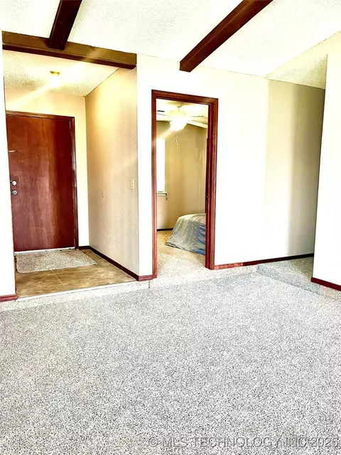 586 E 140th St, Glenpool, OK 74033 photo 9