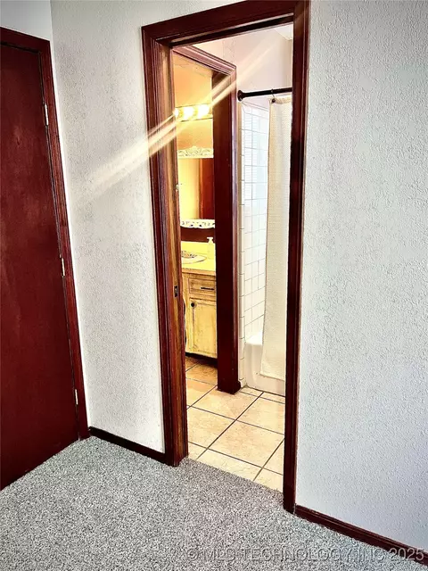 586 E 140th St, Glenpool, OK 74033 photo 14