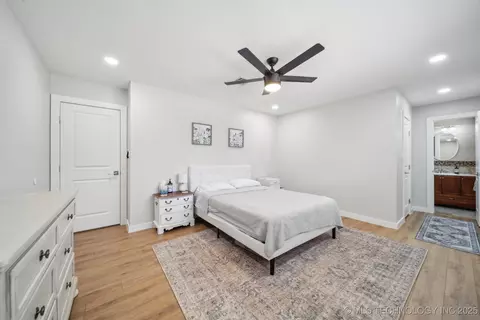 6842 E 56th St, Tulsa, OK 74145 photo 18