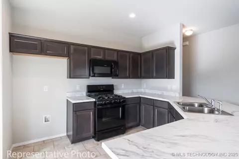 746 S Cherokee Ave, Haskell, OK 74436 photo 10