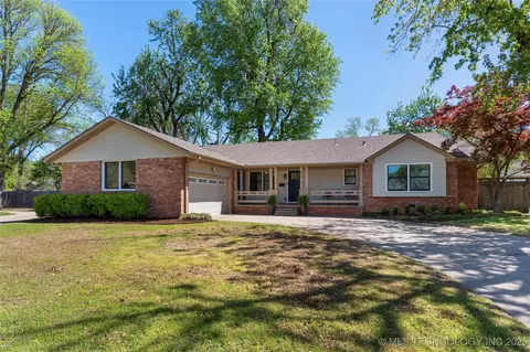 4625 S Florence Pl, Tulsa, OK 74105