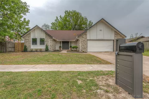 12234 E 39th St, Tulsa, OK 74146 photo 1